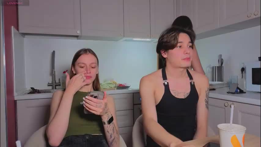 ihavepaws33 Adult Chat November 27, 2025