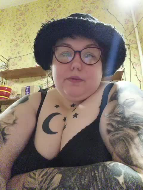 Svetlanka86 Adult Chat November 27, 2025