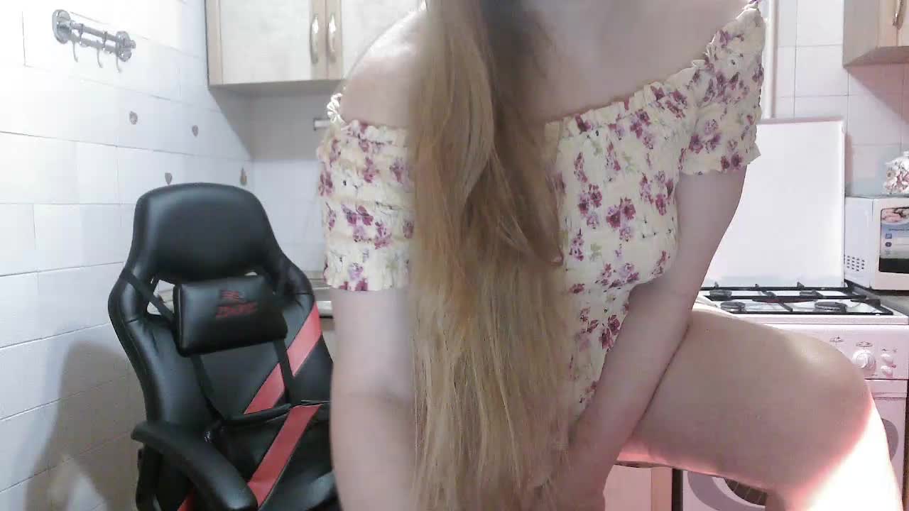 L-e-l-i-k Adult Chat November 28, 2025