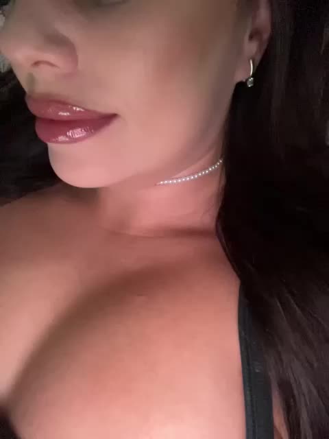 -Hennessy- Adult Chat November 28, 2025