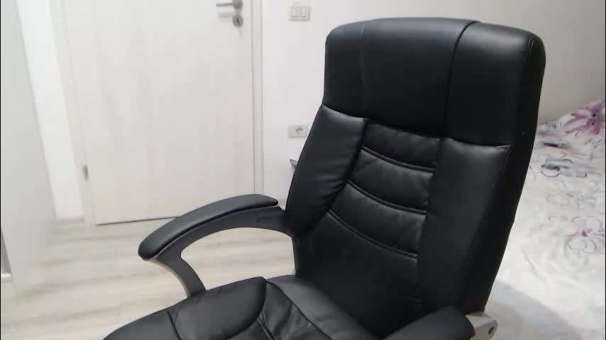 blue_eyes96 Adult Chat November 28, 2025