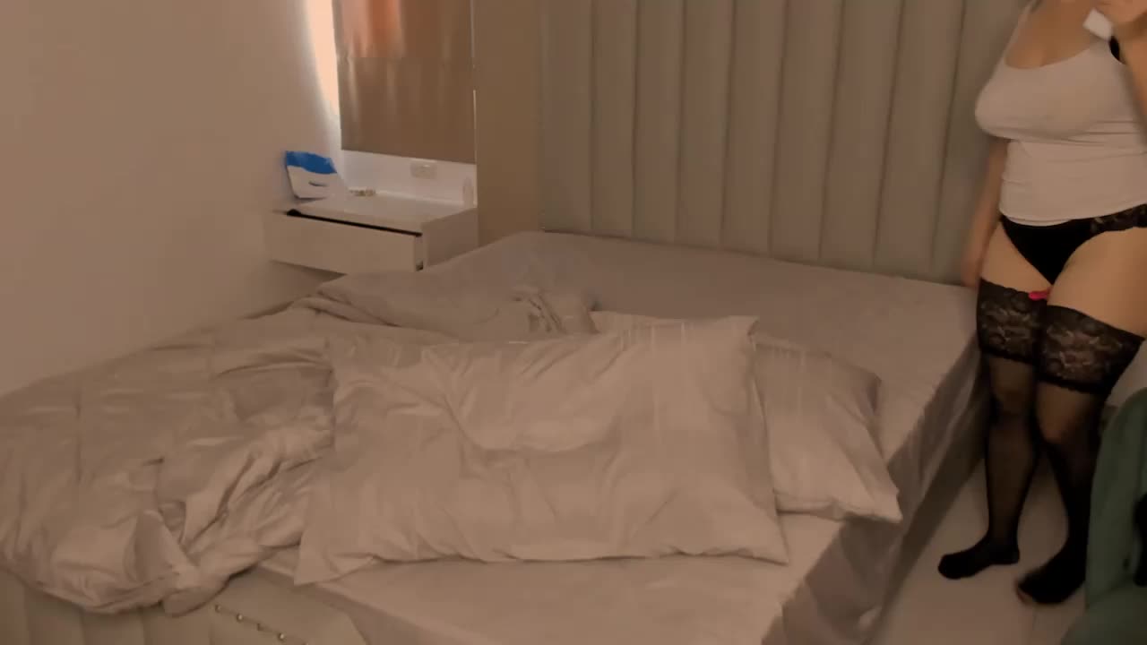 Juliamills Adult Chat November 28, 2025