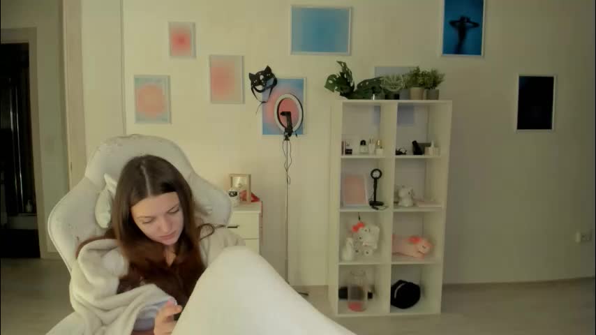 miavixxenn Adult Chat November 28, 2025