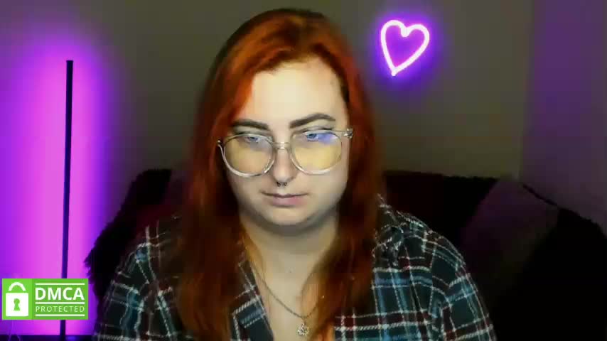 Aliciaredluv Adult Chat November 28, 2025