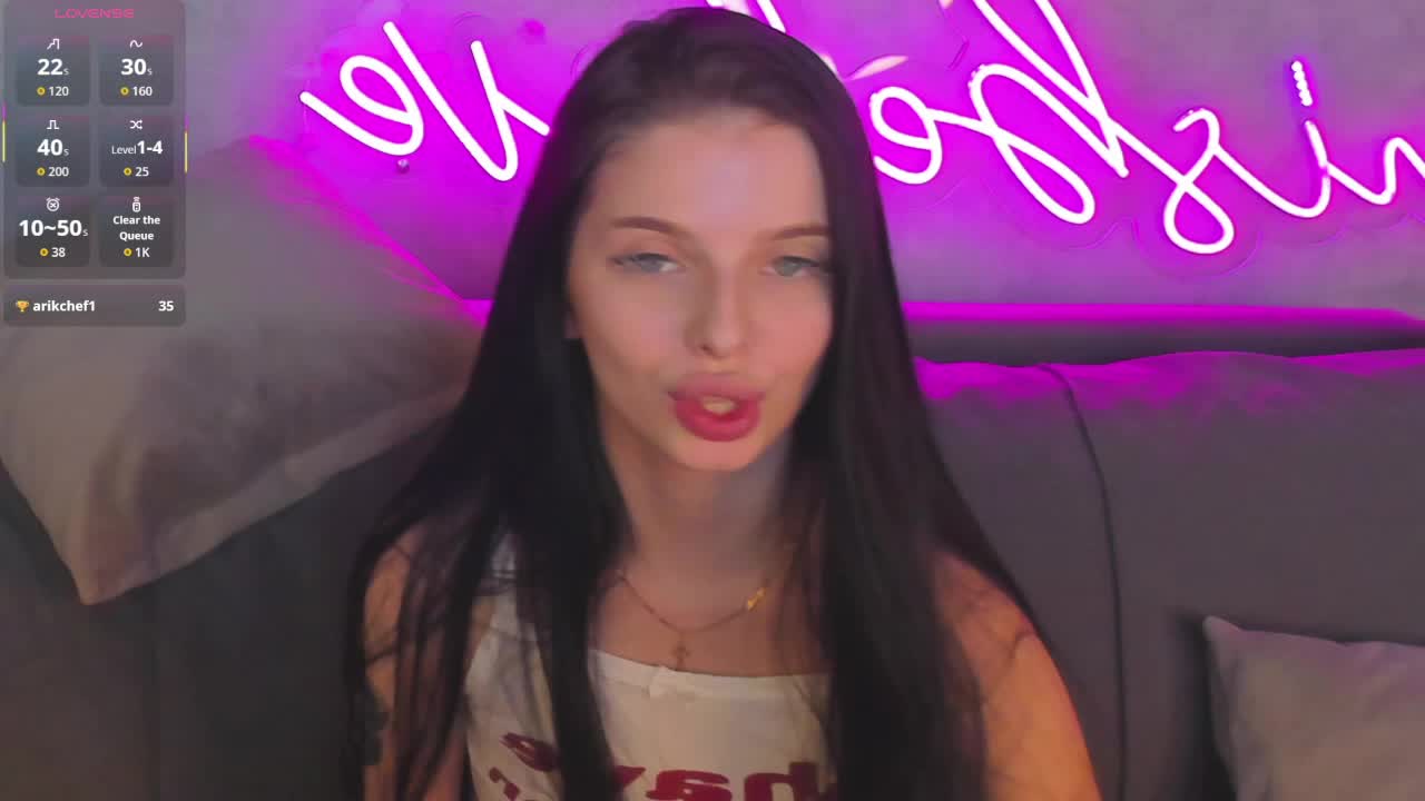 Eva-Mayers_2025-11-28_08-51-21_887 Adult Chat November 28, 2025