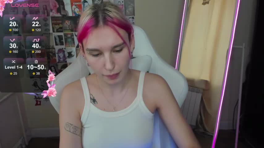 EvelinaLuu Adult Chat November 28, 2025