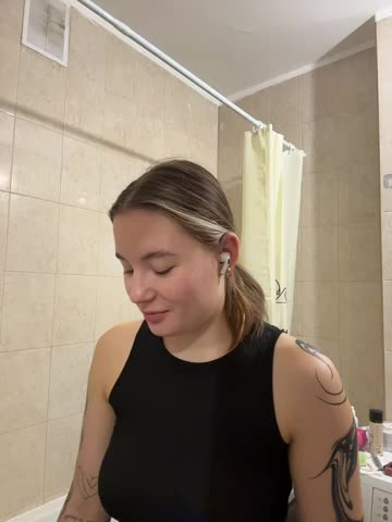 StephanieMur Adult Chat November 28, 2025