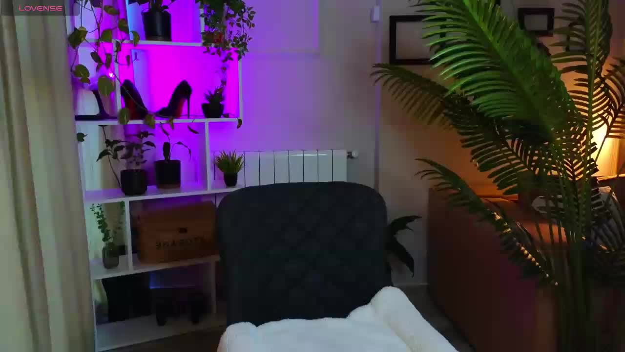 Lina-hill Adult Chat November 28, 2025