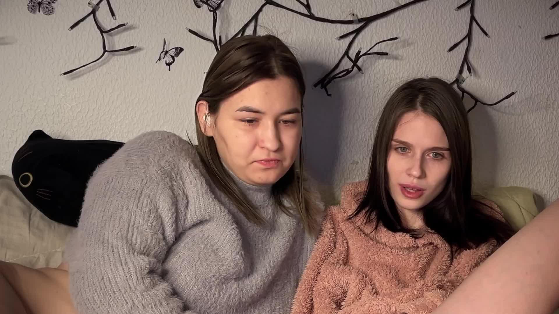 Passionate_Girls Adult Chat November 28, 2025