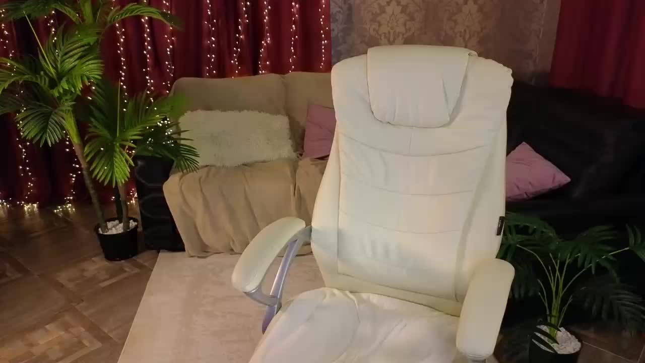 Lilu5107 Adult Chat November 28, 2025