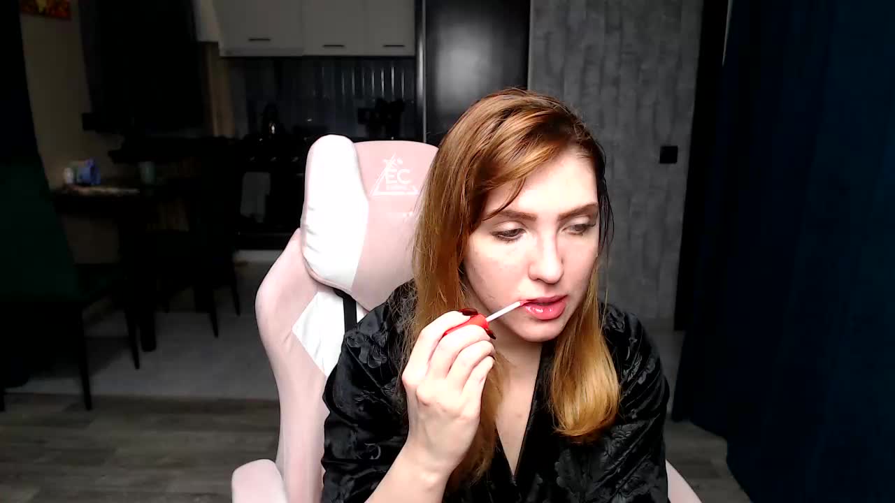 Regimasmile Adult Chat November 28, 2025