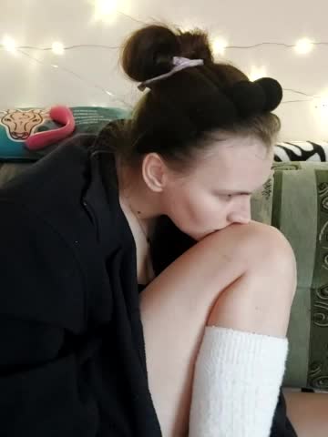 LisaLovHoney Adult Chat November 28, 2025