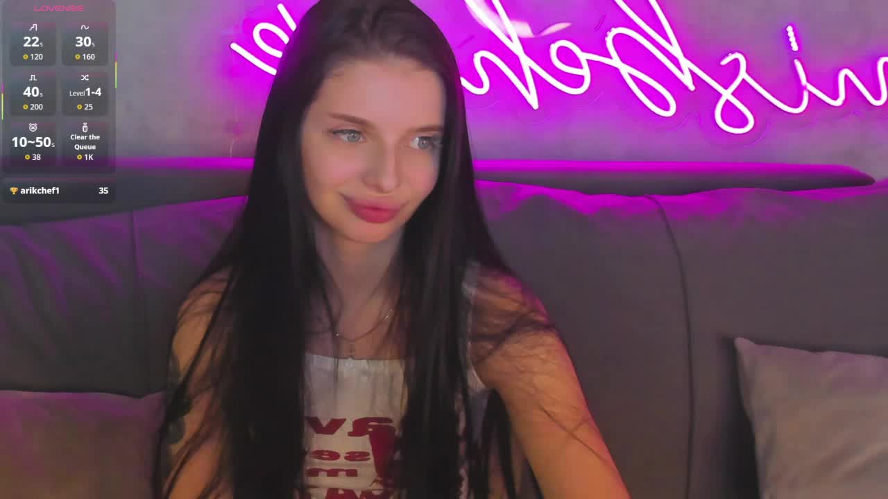 Eva-Mayers_2025-11-28_09-29-00_982 Adult Chat November 28, 2025