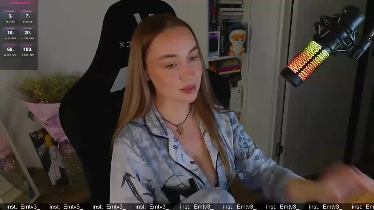 Emili1- Adult Chat November 28, 2025