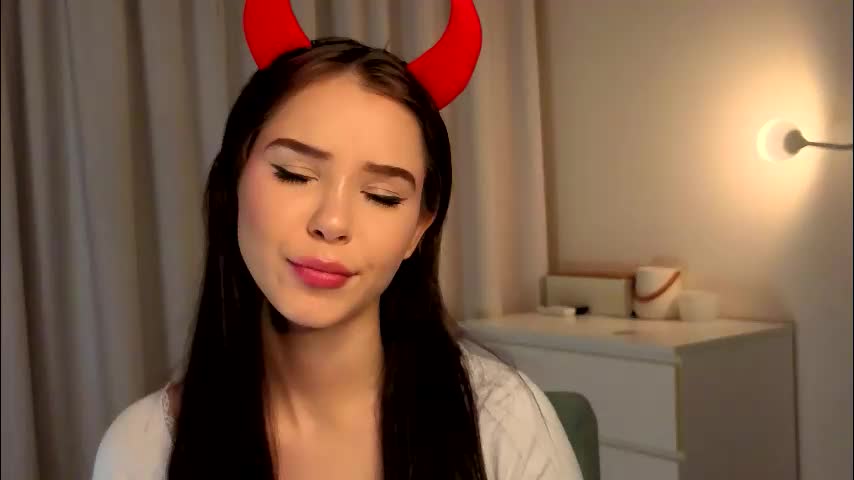 slyshypie Adult Chat November 29, 2025