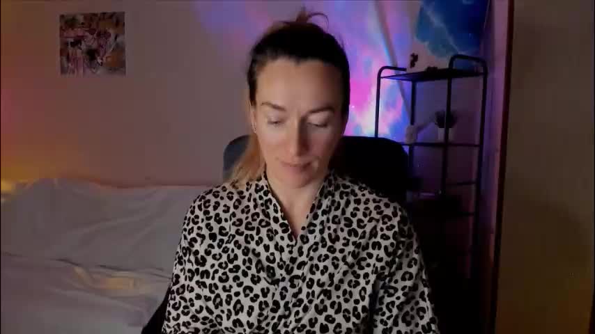 save_the_qween Adult Chat November 28, 2025