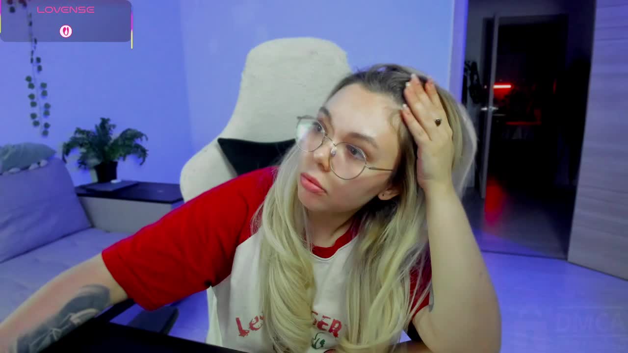 SpecterGirl Adult Chat November 28, 2025