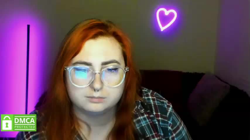 Aliciaredluv Adult Chat November 28, 2025