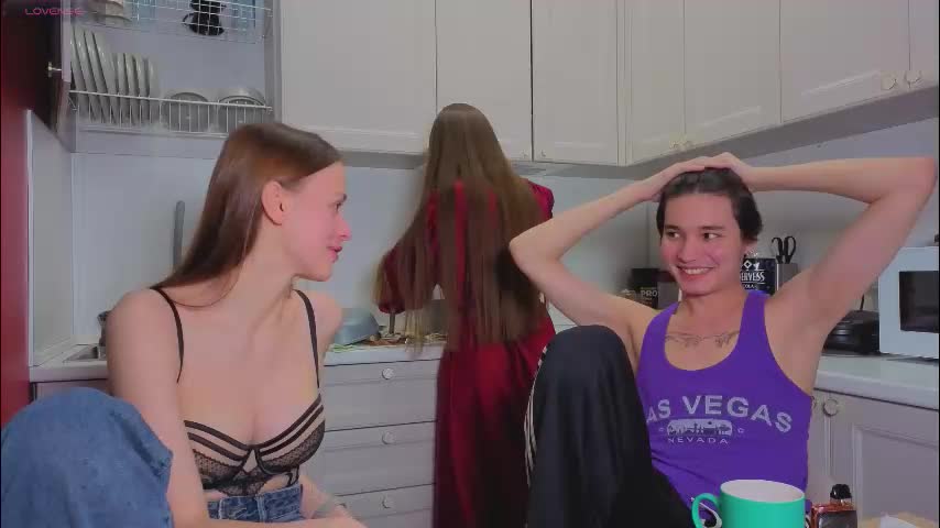 ihavepaws33 Adult Chat November 28, 2025