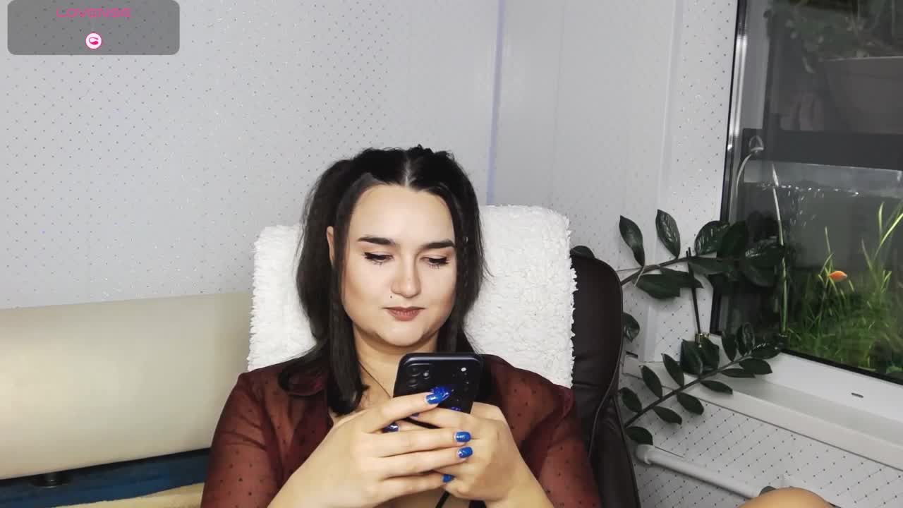 LinaCrave Adult Chat November 29, 2025