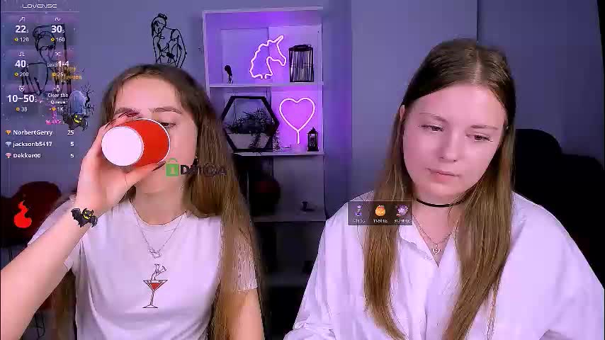 rebecca_smile_ Adult Chat November 28, 2025