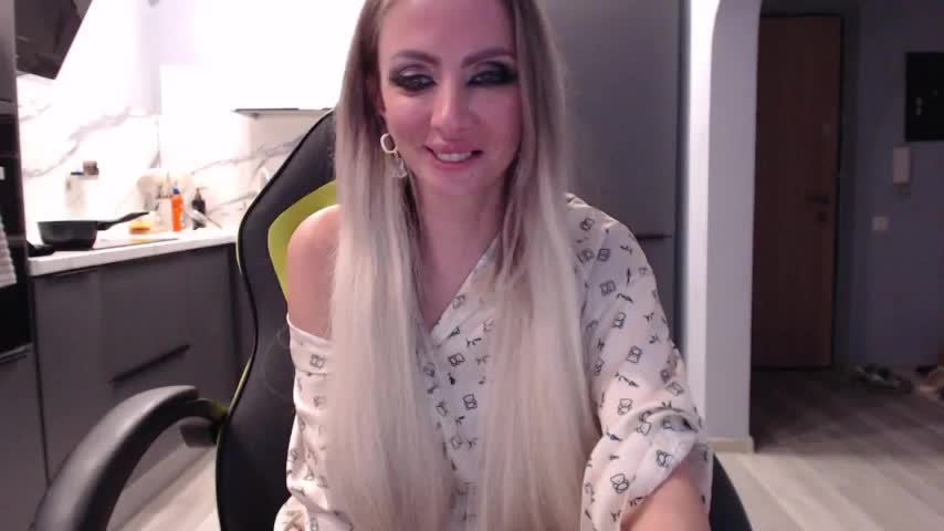 blondalina Adult Chat November 28, 2025