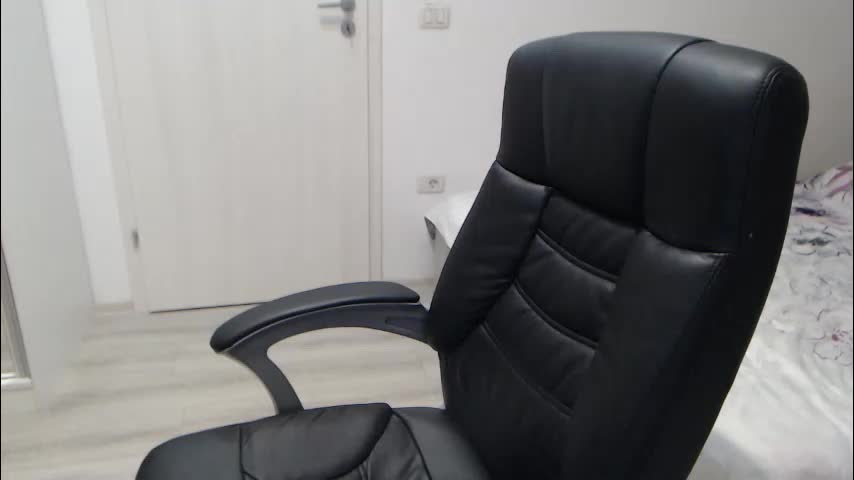 blue_eyes96 Adult Chat November 29, 2025