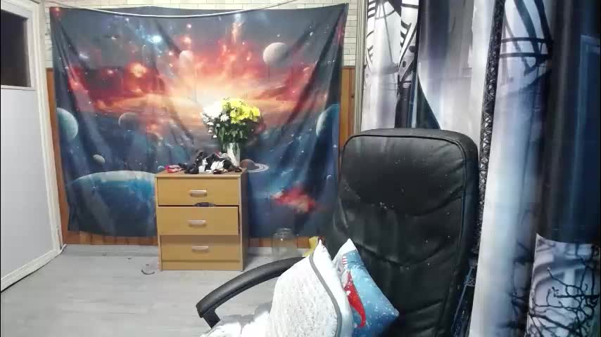 xxxnewlywedsxxx Adult Chat November 29, 2025