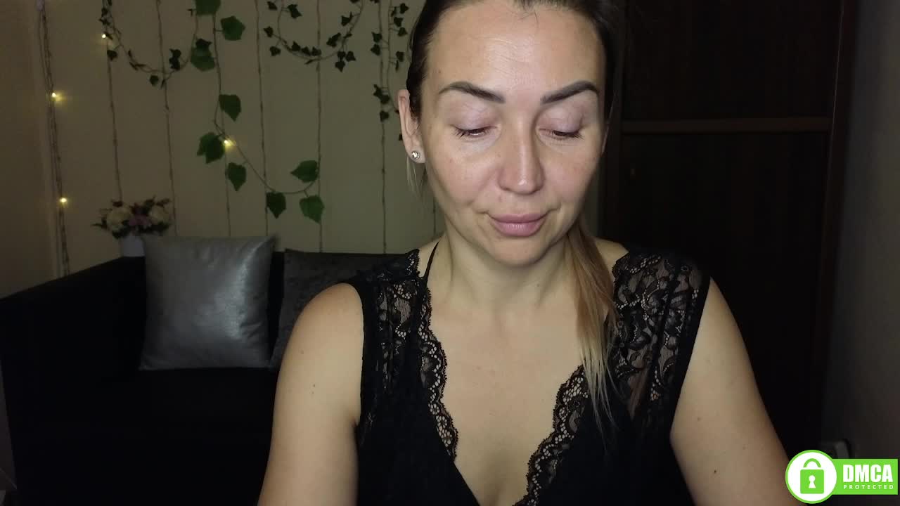 Jullyblondkiss Adult Chat November 29, 2025