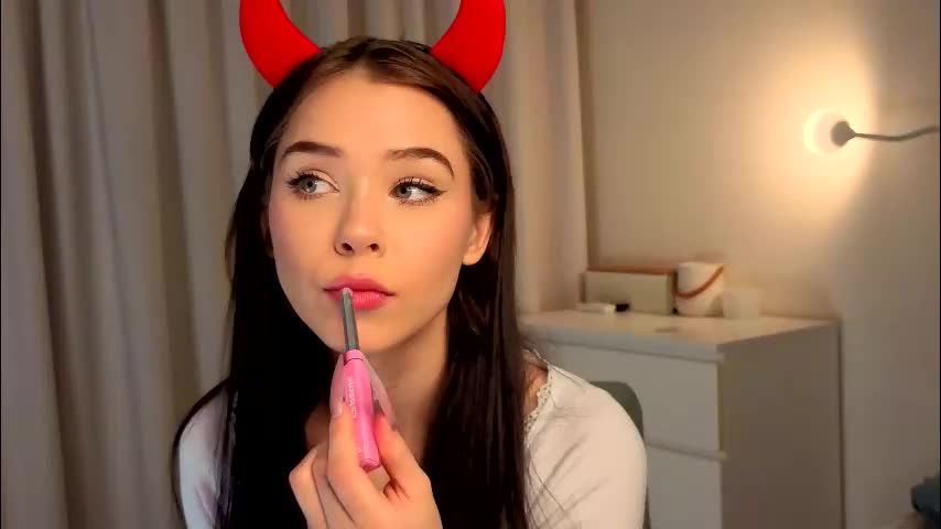 slyshypie Adult Chat November 29, 2025