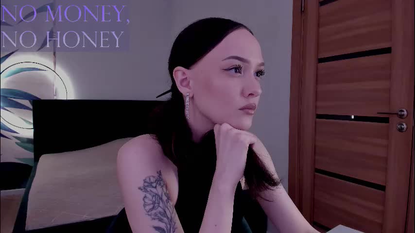mistress_mialibra Adult Chat November 29, 2025