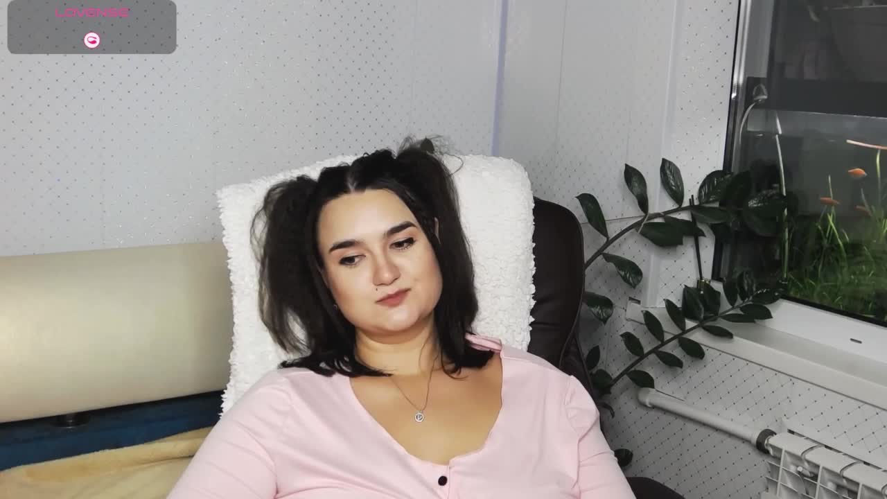 LinaCrave Adult Chat November 29, 2025