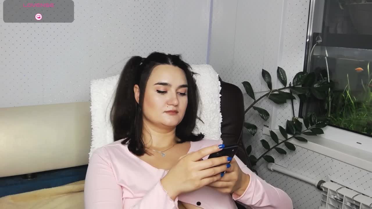 LinaCrave Adult Chat November 29, 2025