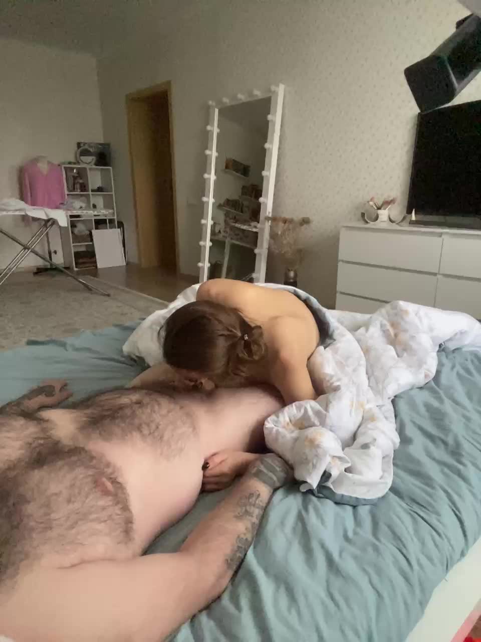 YuGoVi Adult Chat November 29, 2025