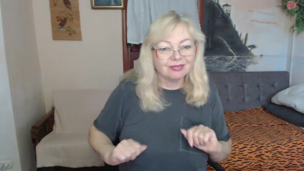 EvelynLoveShy Adult Chat November 29, 2025