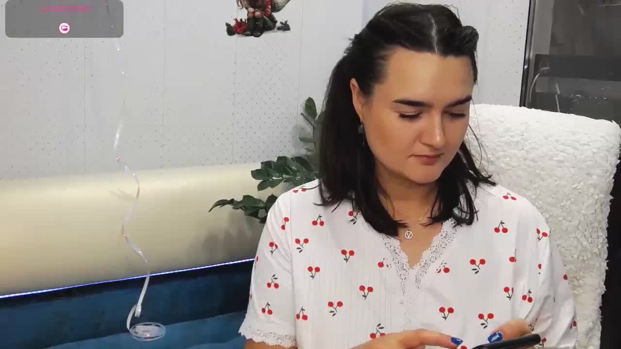 LinaCrave Adult Chat November 29, 2025