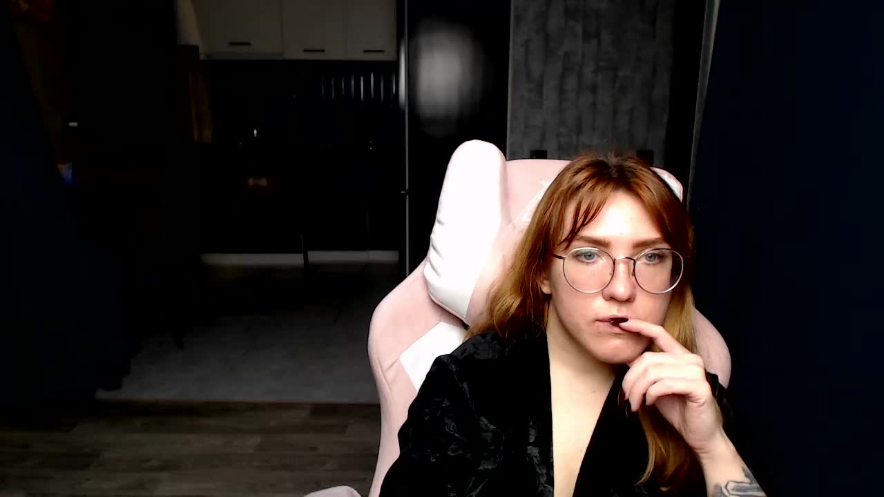 Regimasmile Adult Chat November 29, 2025