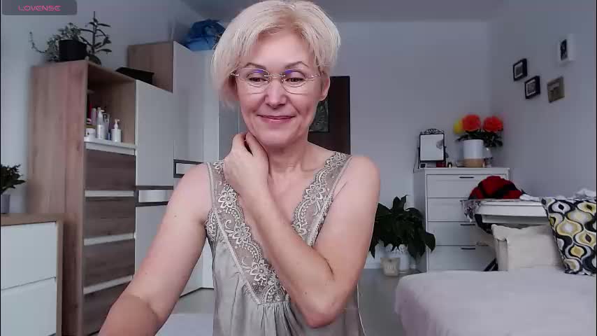 jasmin18v Adult Chat November 29, 2025