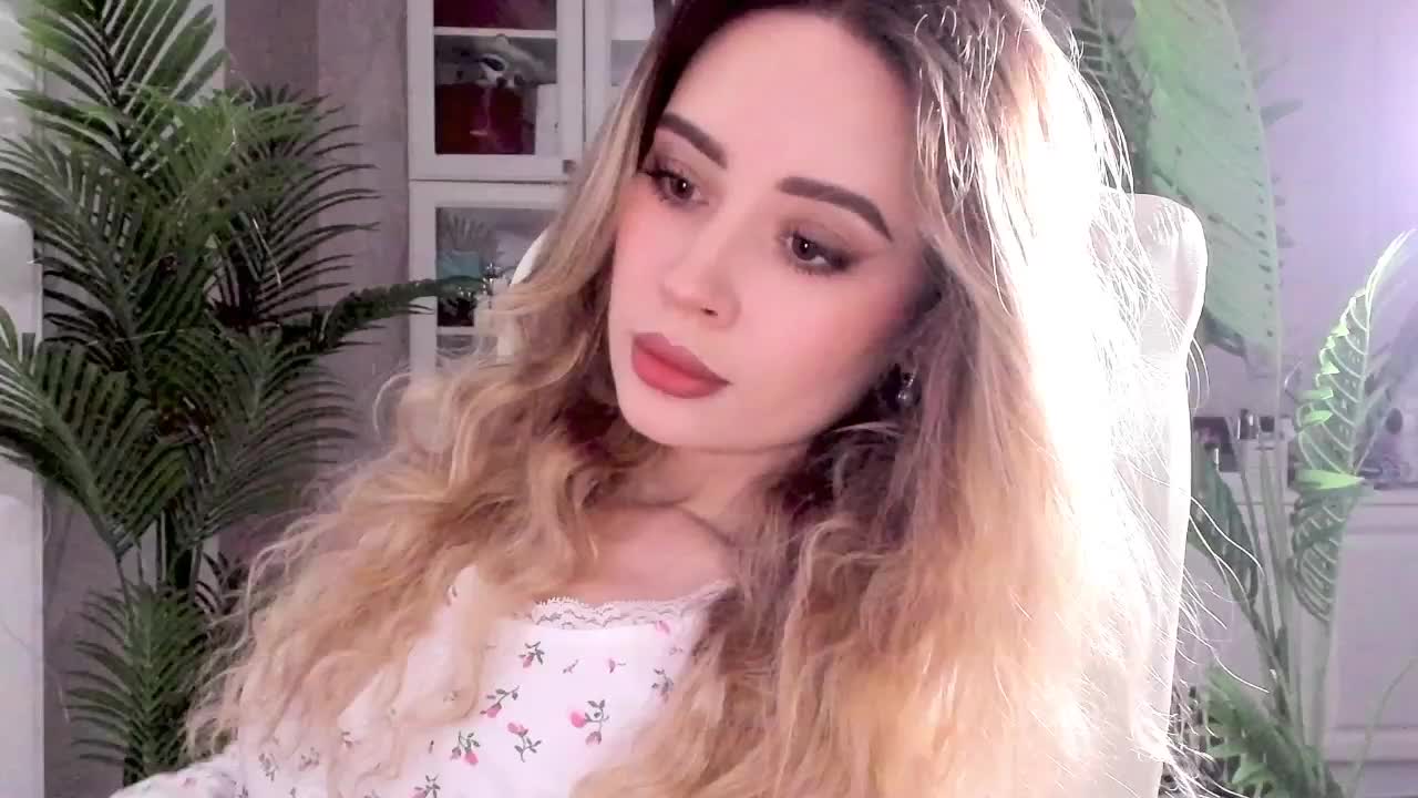 AnnaPopy Adult Chat November 30, 2025