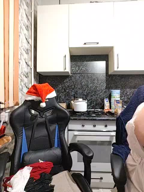 Innokentiy449 Adult Chat November 30, 2025