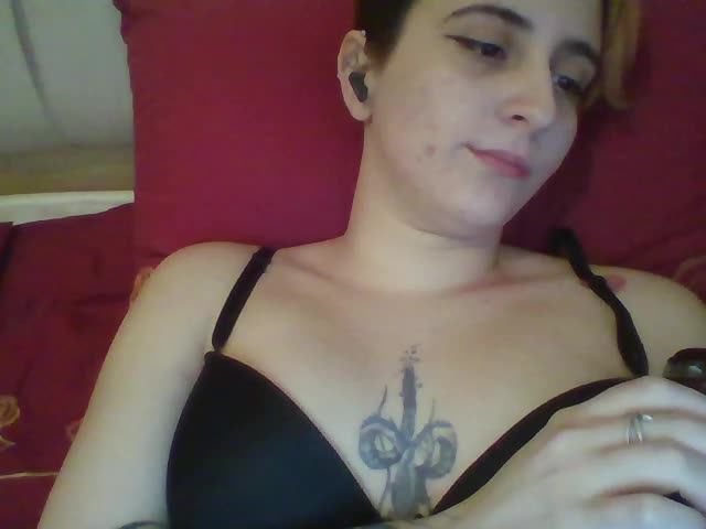 Hotredhead01 Adult Chat November 30, 2025