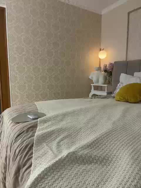 VICTORIA_ Adult Chat November 30, 2025