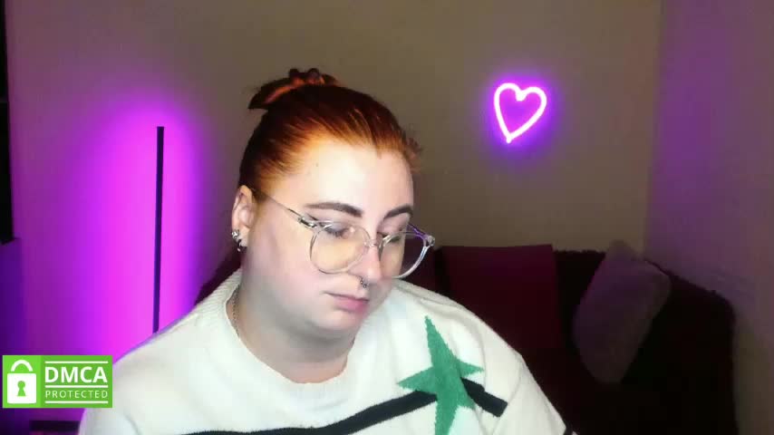 Aliciaredluv Adult Chat November 30, 2025