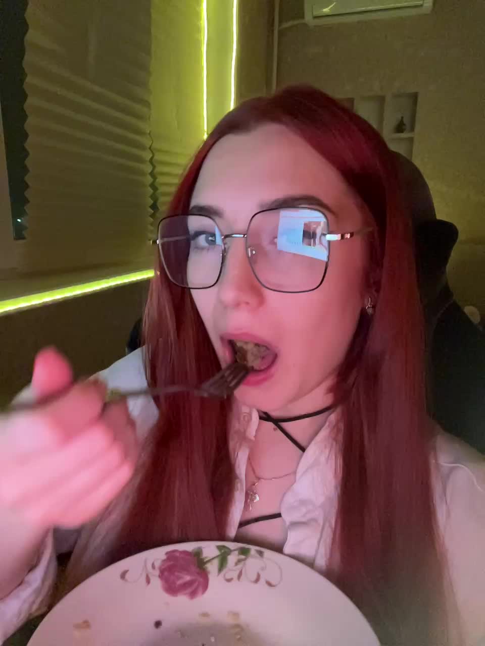 ScarletWitch Adult Chat November 30, 2025