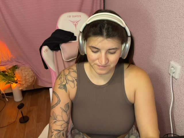 Katrinmiss Adult Chat November 30, 2025