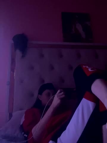 Flossy_Vettie Adult Chat November 30, 2025