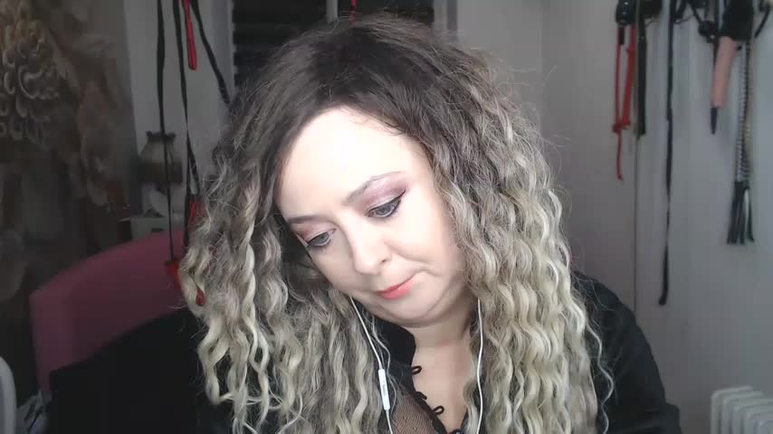 MISSwithDOLLS Adult Chat November 30, 2025