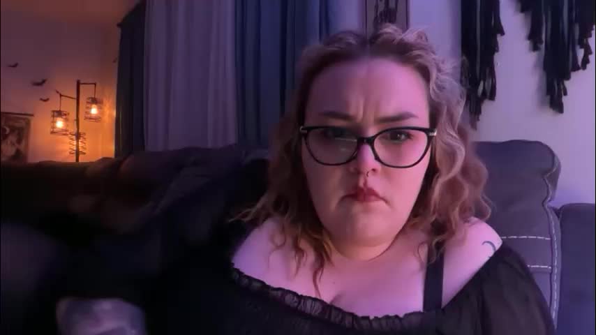 maroon_moon Adult Chat November 30, 2025