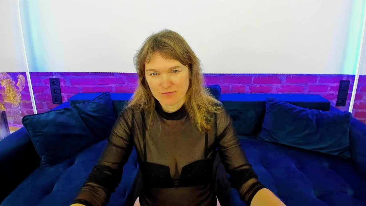 Annabel-xxx Adult Chat November 30, 2025