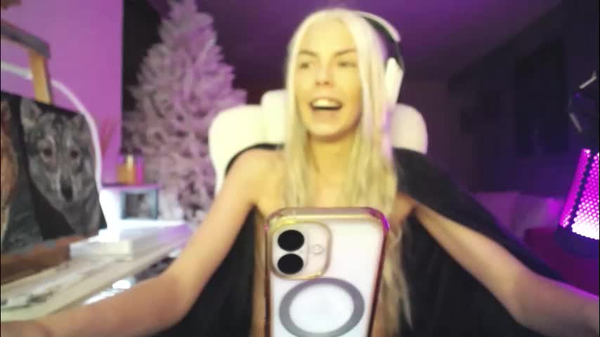 tinykylie Adult Chat November 30, 2025